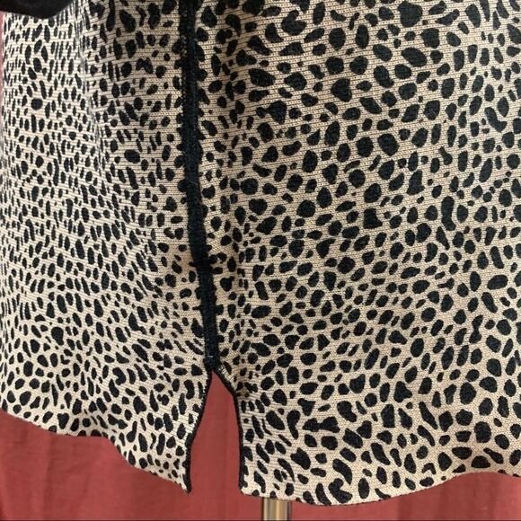 Reversible leopard print cowl neck long sweater - Picture 6 of 6